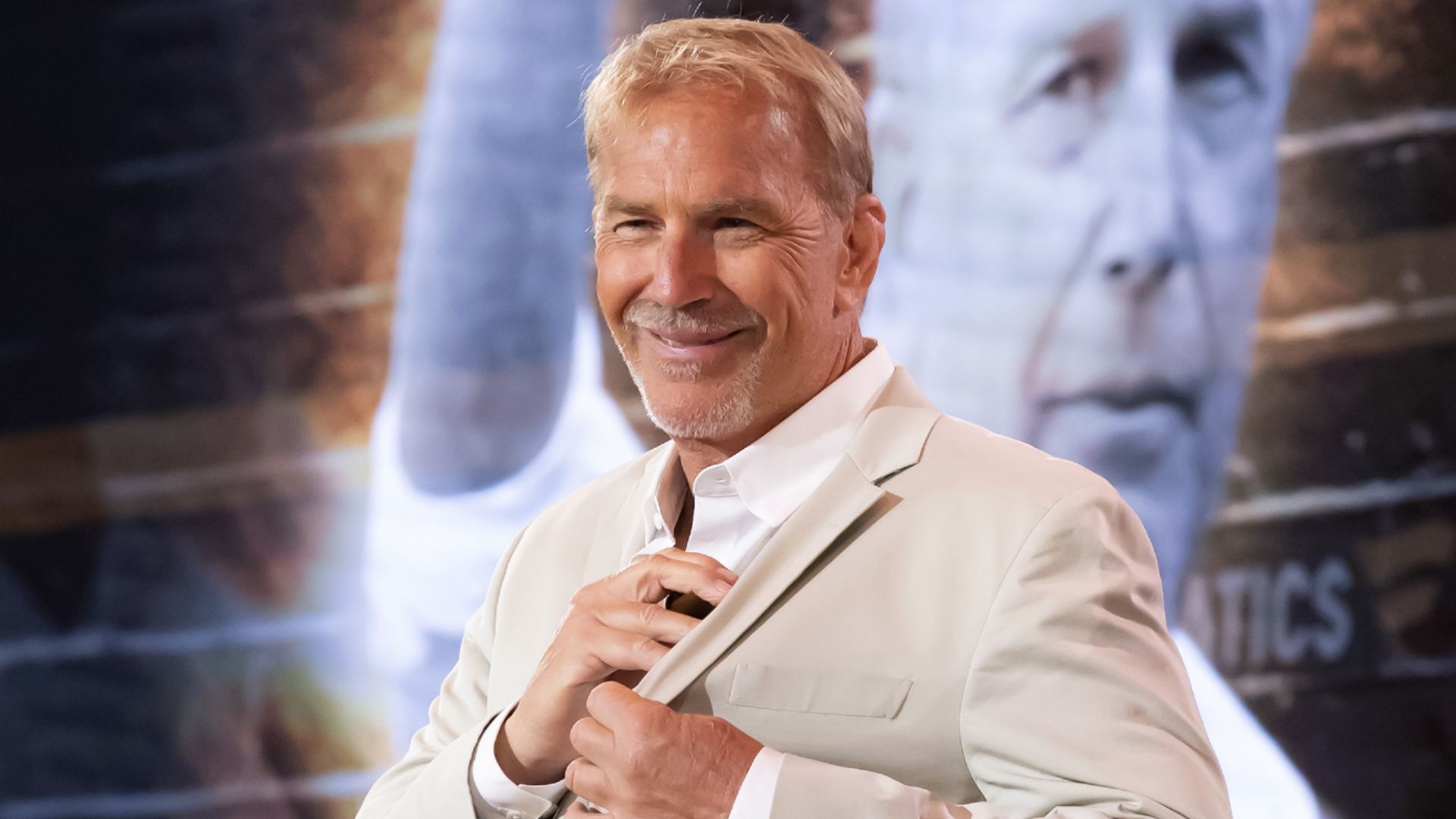 Kevin Costner’s Iconic Crime Thriller Is Getting A New Streaming Home Next Month image