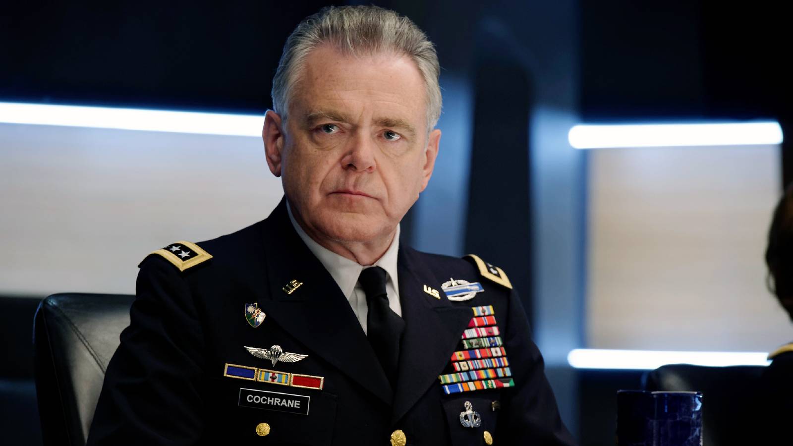 Netflix's 3-Part Thriller Series That's 24 Meets House Of Cards Is One Of Its Best To Binge