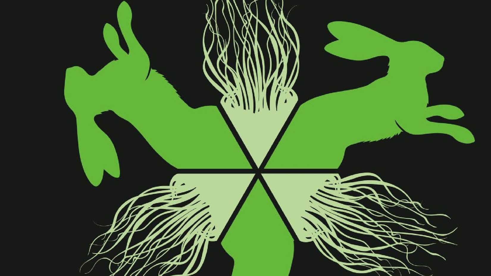 Logo na capa do livro Oryx and Crake com coelhos verdes contra um fundo preto