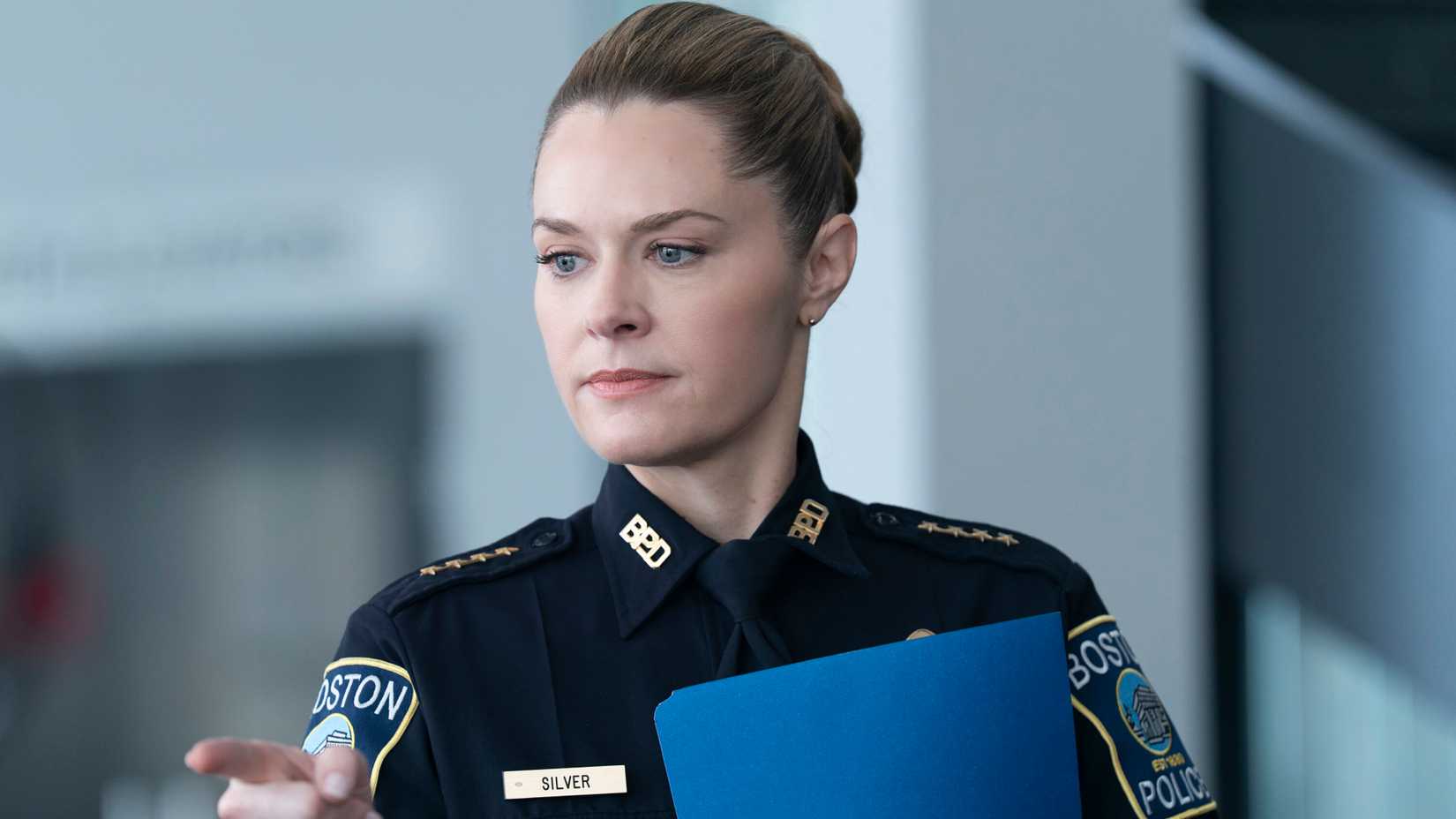 Maggie Lawson como Sarah em Boston Blue