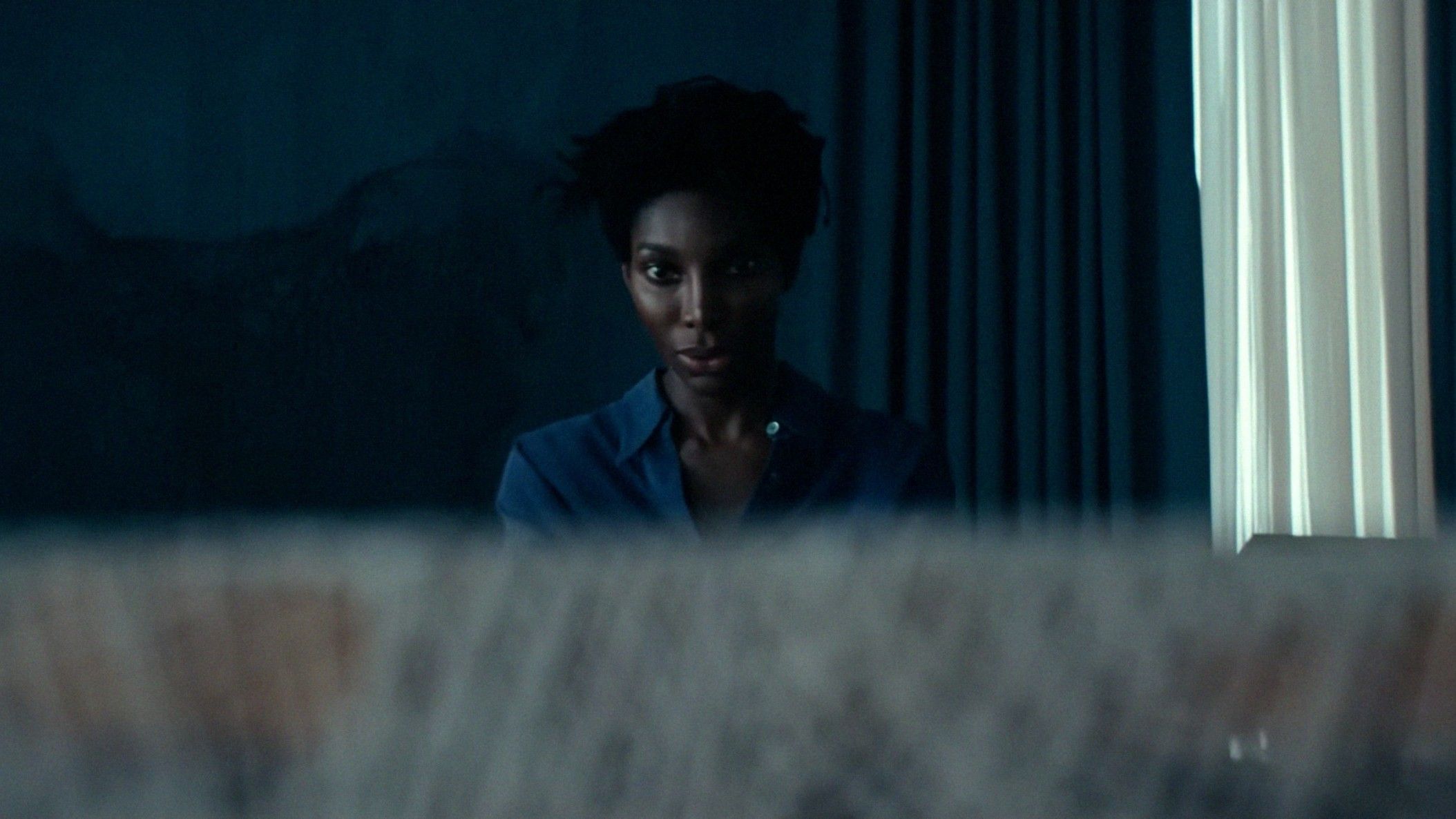 michaela-cole-as-sam-staring-at-a-piece-of-fabric-in-mother-mary Anne Hathaway's New Horror-Thriller Gets Massive Streaming Redemption After Making 15% Of Its Budget