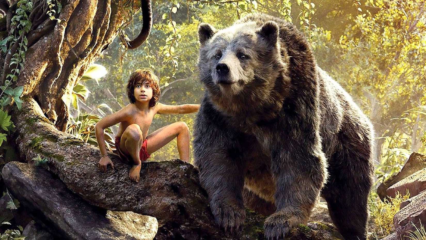 Mogli e Balu em Mogli - O Menino Lobo (2016)