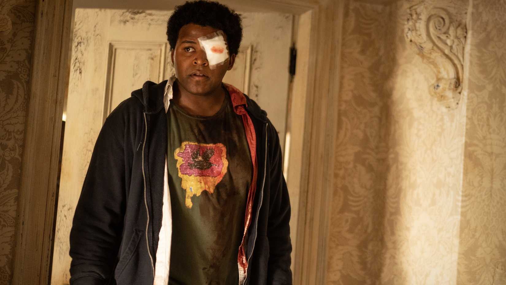 nathan d simmons as elgin williams in from season 4 episode 2
