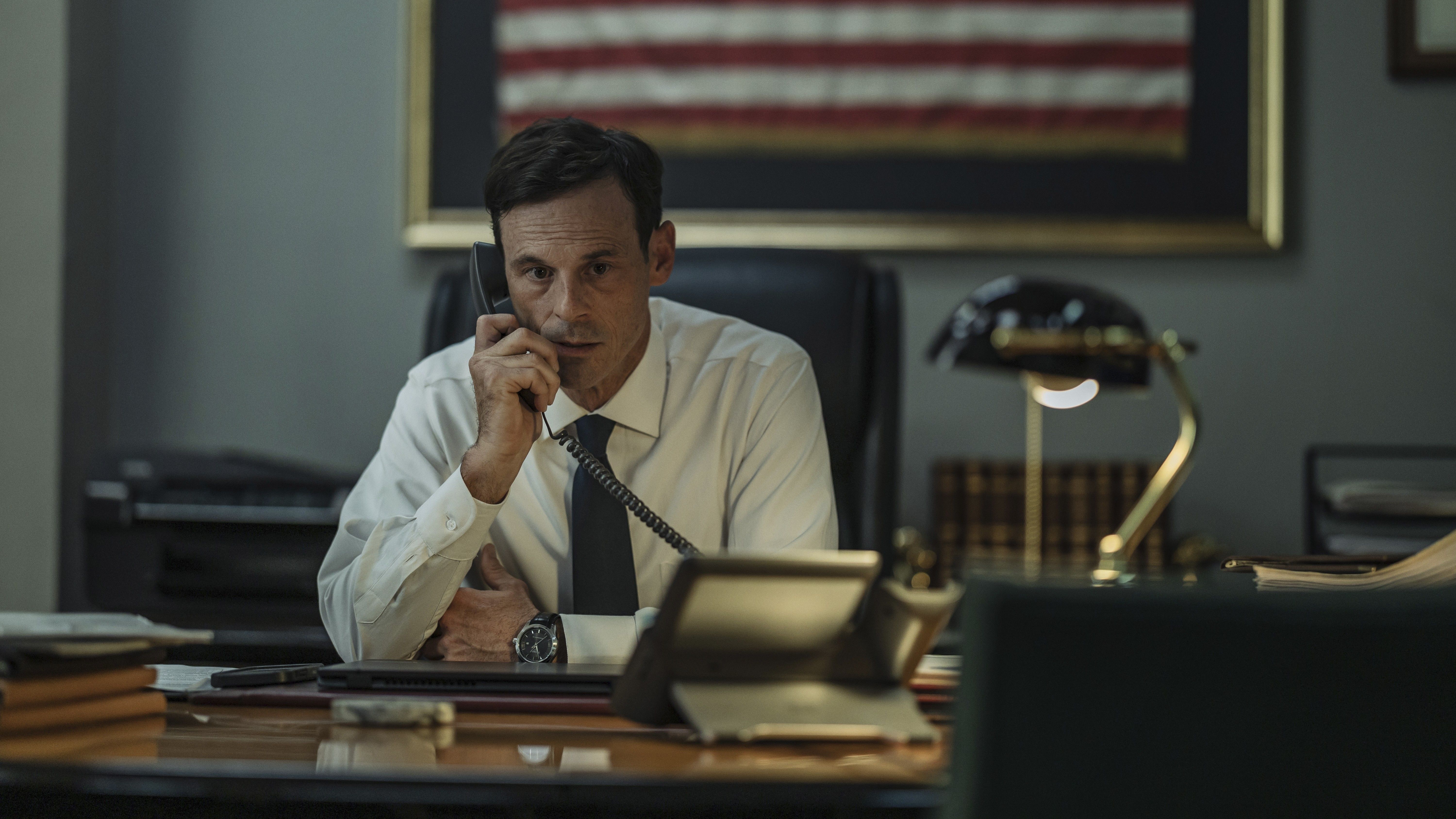 Henry Tappen em cena de Man on Fire