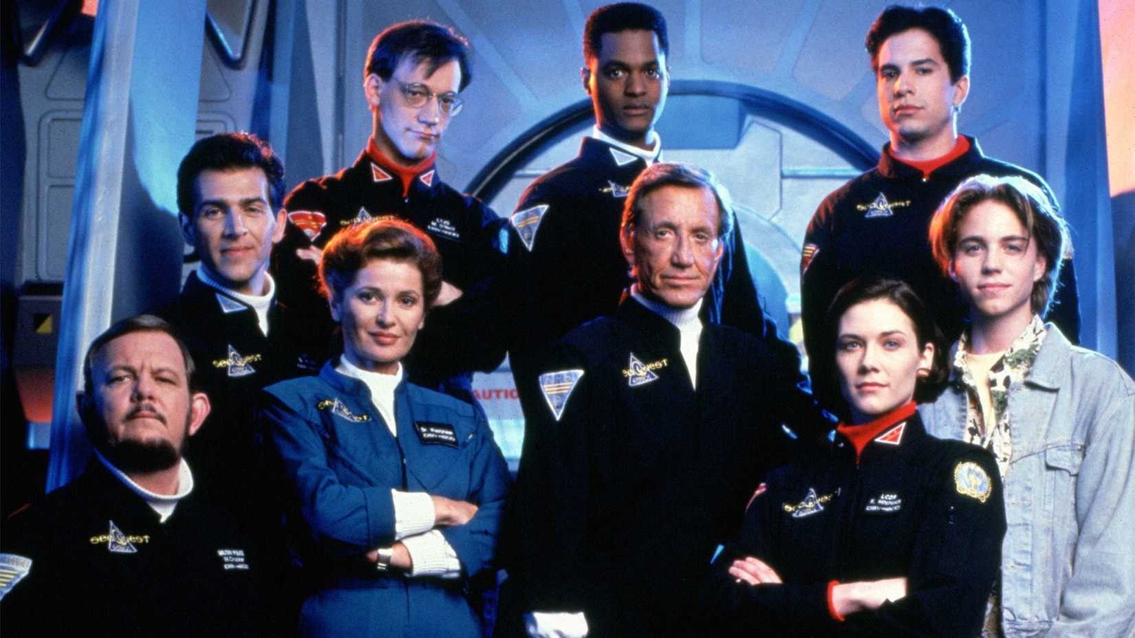 11 TV Shows We Thought Would Be The Next Star Trek 4 The crew aboard SeaQuest DSV.