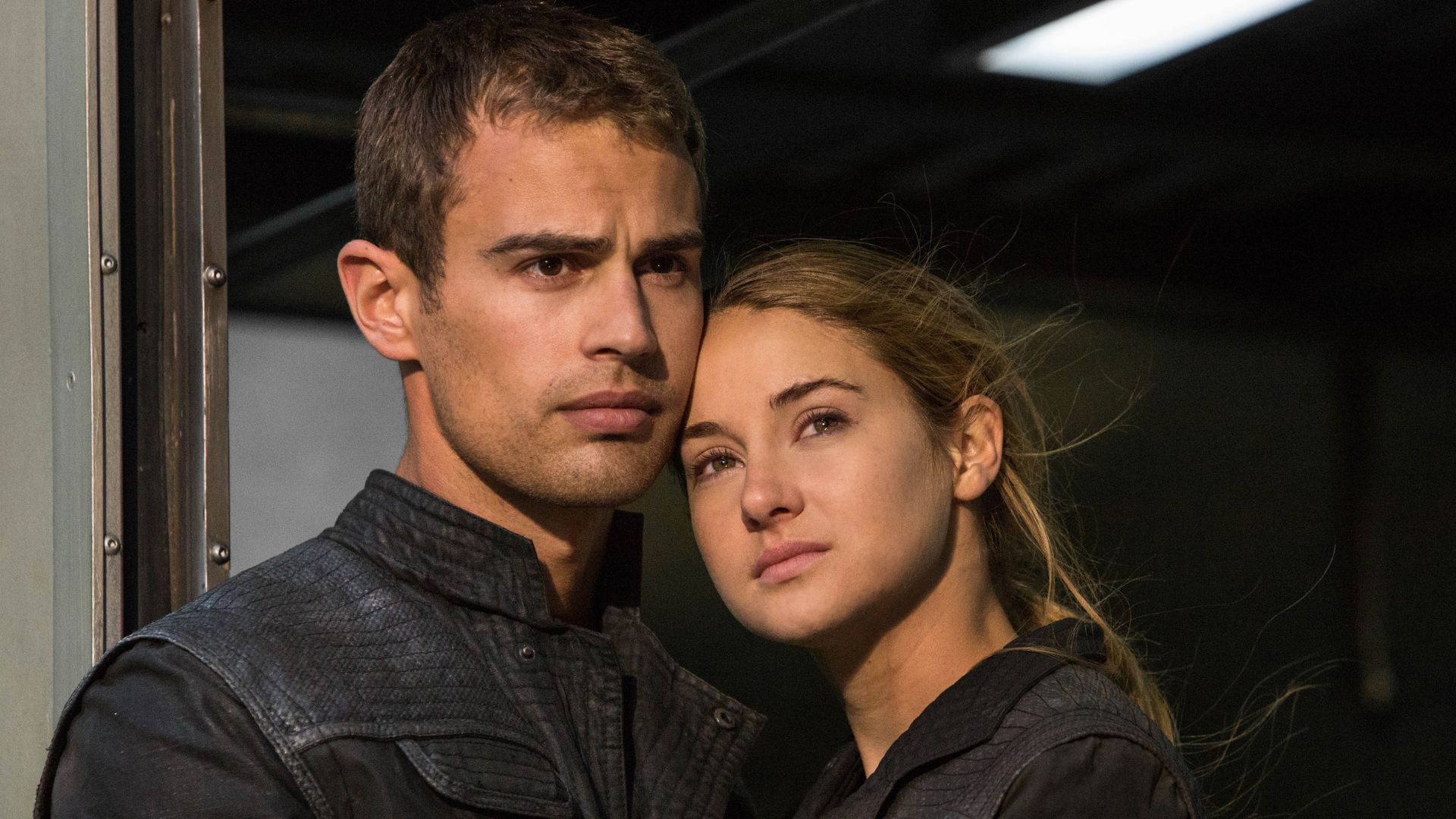 New Divergent Book’s Potential Movie Adaptation Addressed By Author After Incomplete Trilogy image