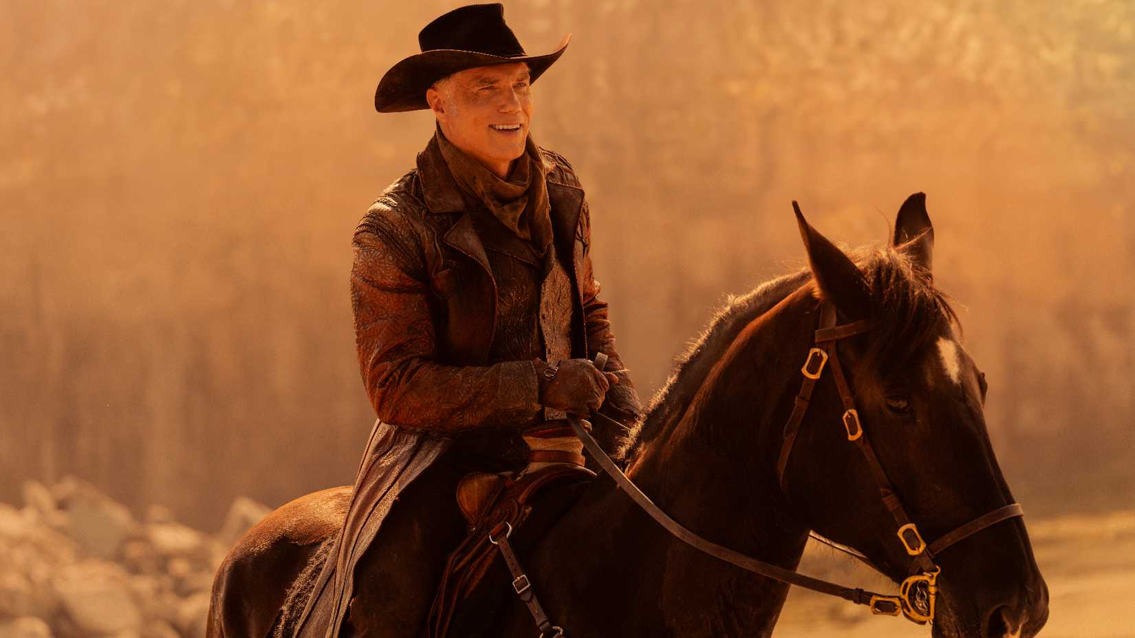 Capitão Pike cowboy a cavalo