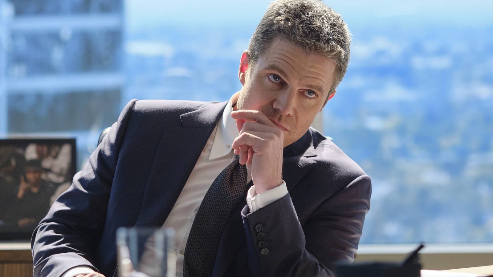 Stephen Amell's New Fox Reboot Of Iconic '90s Series Finally Resumes Filming After Production Was Halted