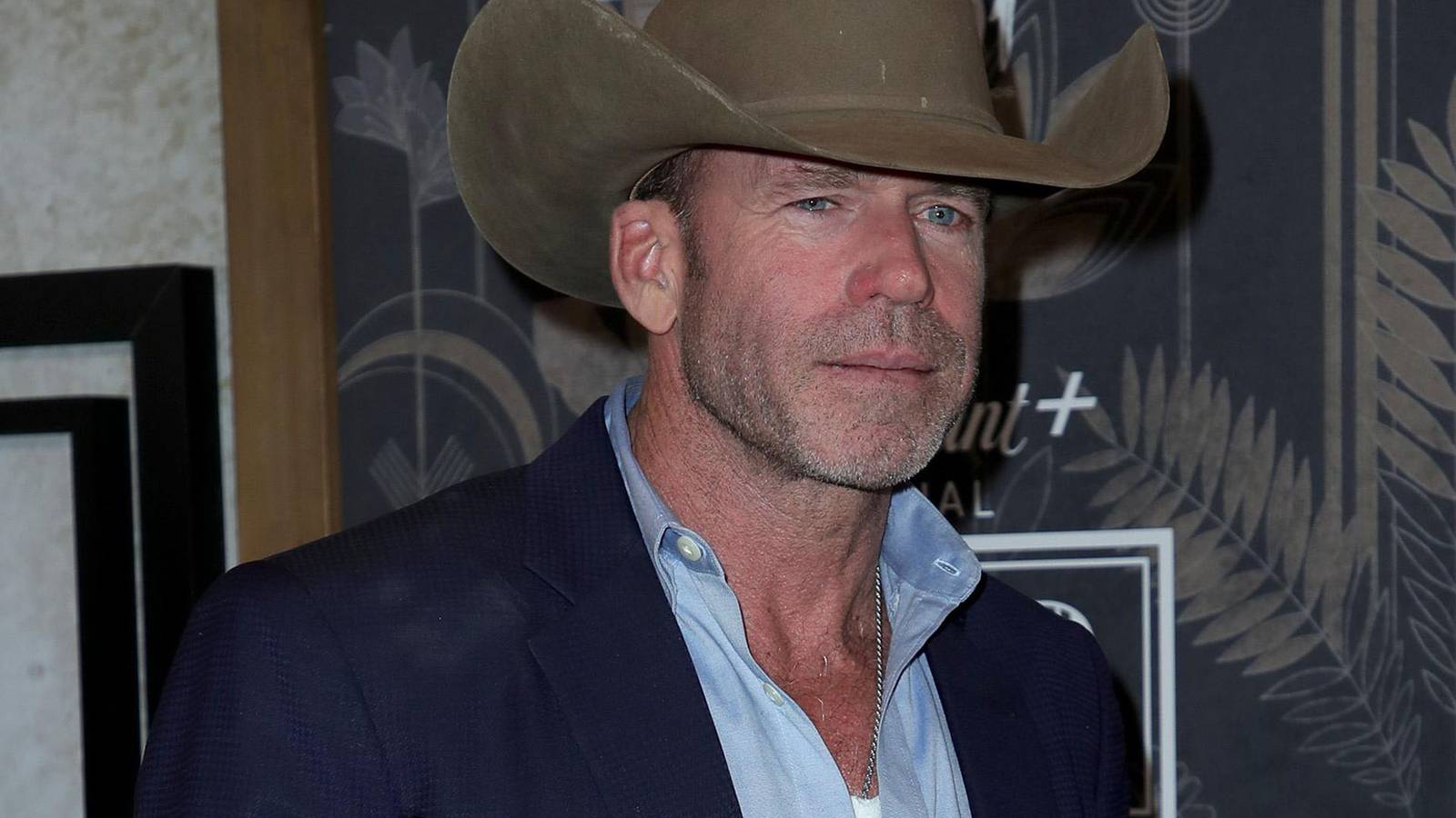 Taylor Sheridan’s Hit 5-Part Crime Series Gets Exciting New Villain Update As Production On Final Episodes Ramps Up Taylor Sheridan’s Hit 5-Part Crime Series Gets Exciting New Villain Update As Production On Final Episodes Ramps Up