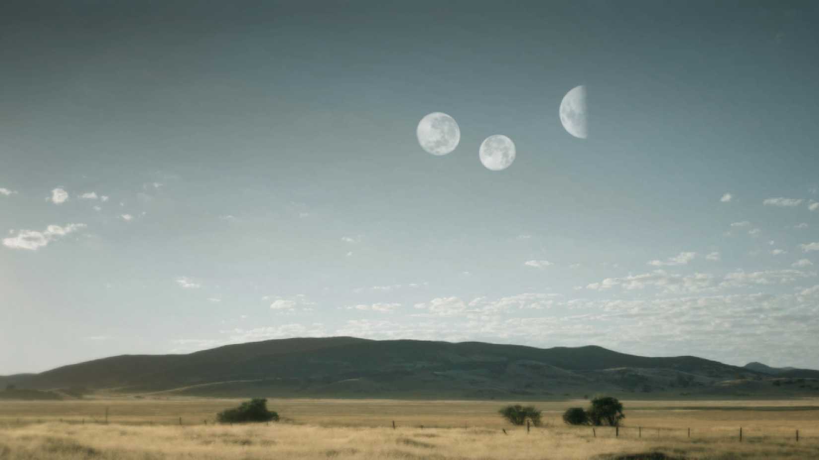 the endless movie still three moons in sky