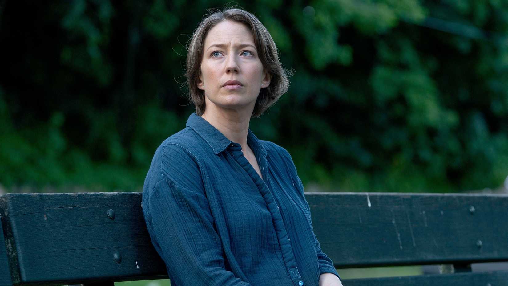 Carrie Coon como Vera Walker em The Sinner