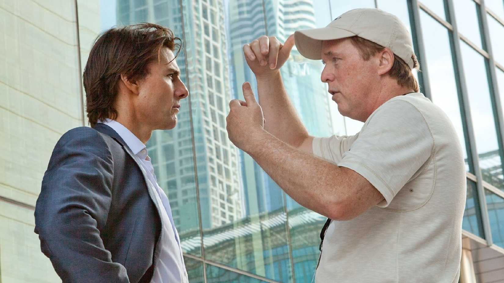 Tom Cruise e Brad Bird no set de Missão: Impossível - Protocolo Fantasma