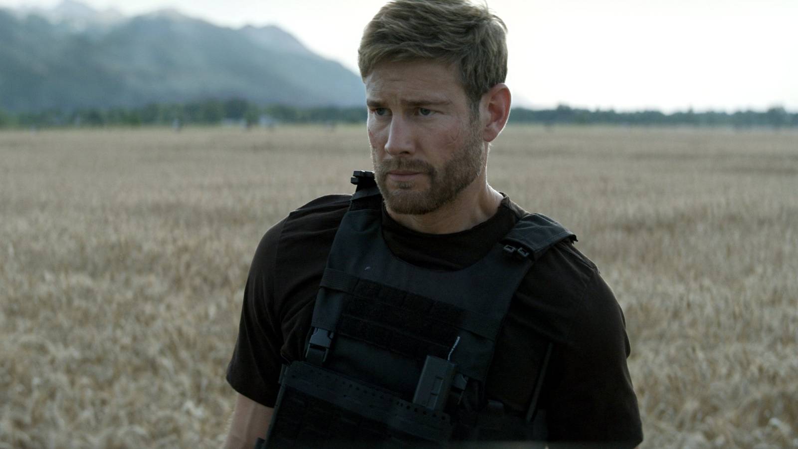 Prime Is Taking A Big Risk With Their Reacher Rival Thanks To The Wait Between Seasons