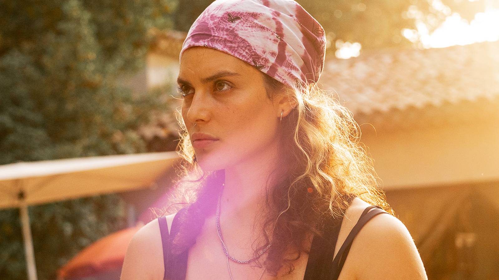 Netflix’s 6-Part Crime Thriller Is Perfect For An Easy One-Night Binge Netflix’s 6-Part Crime Thriller Is Perfect For An Easy One-Night Binge