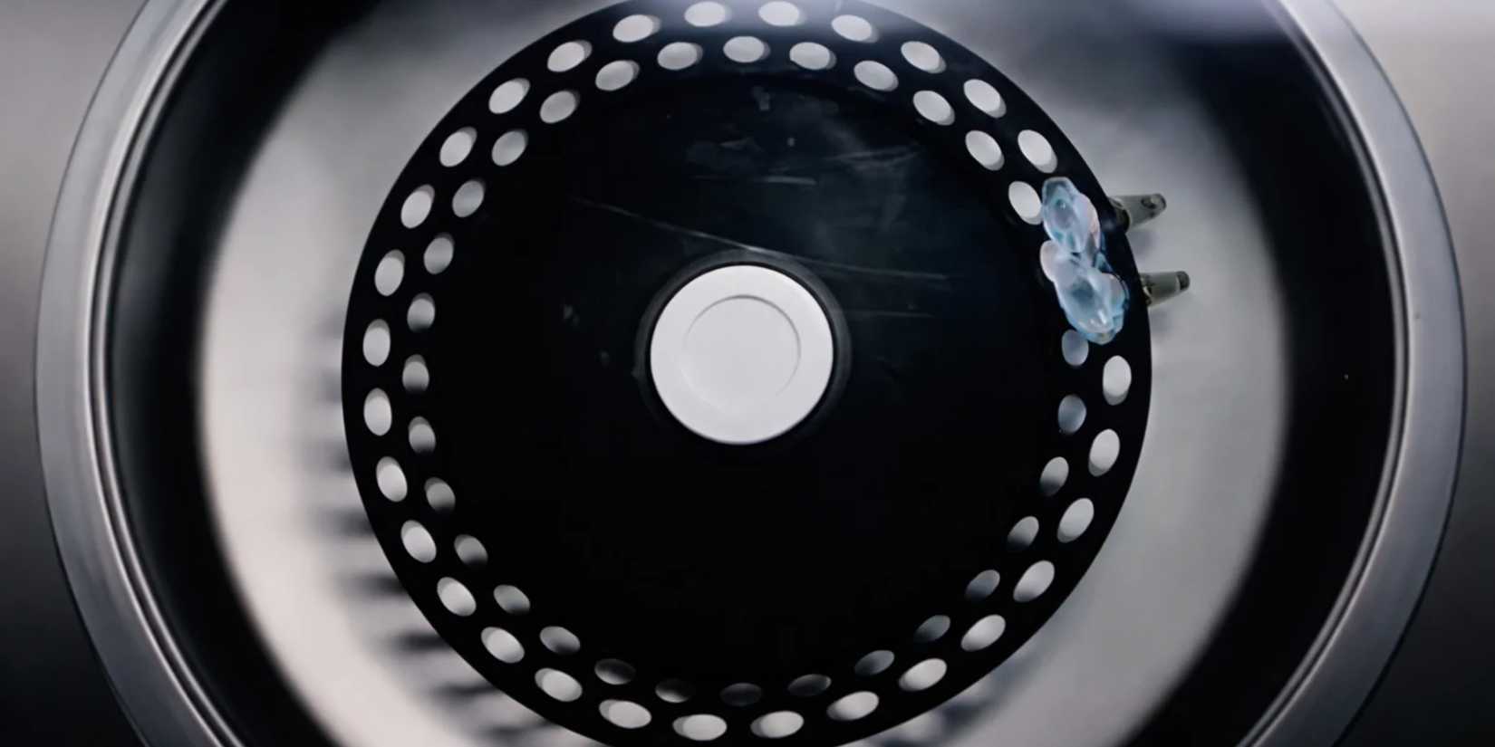 An unbalanced centrifuge in Project Hail Mary