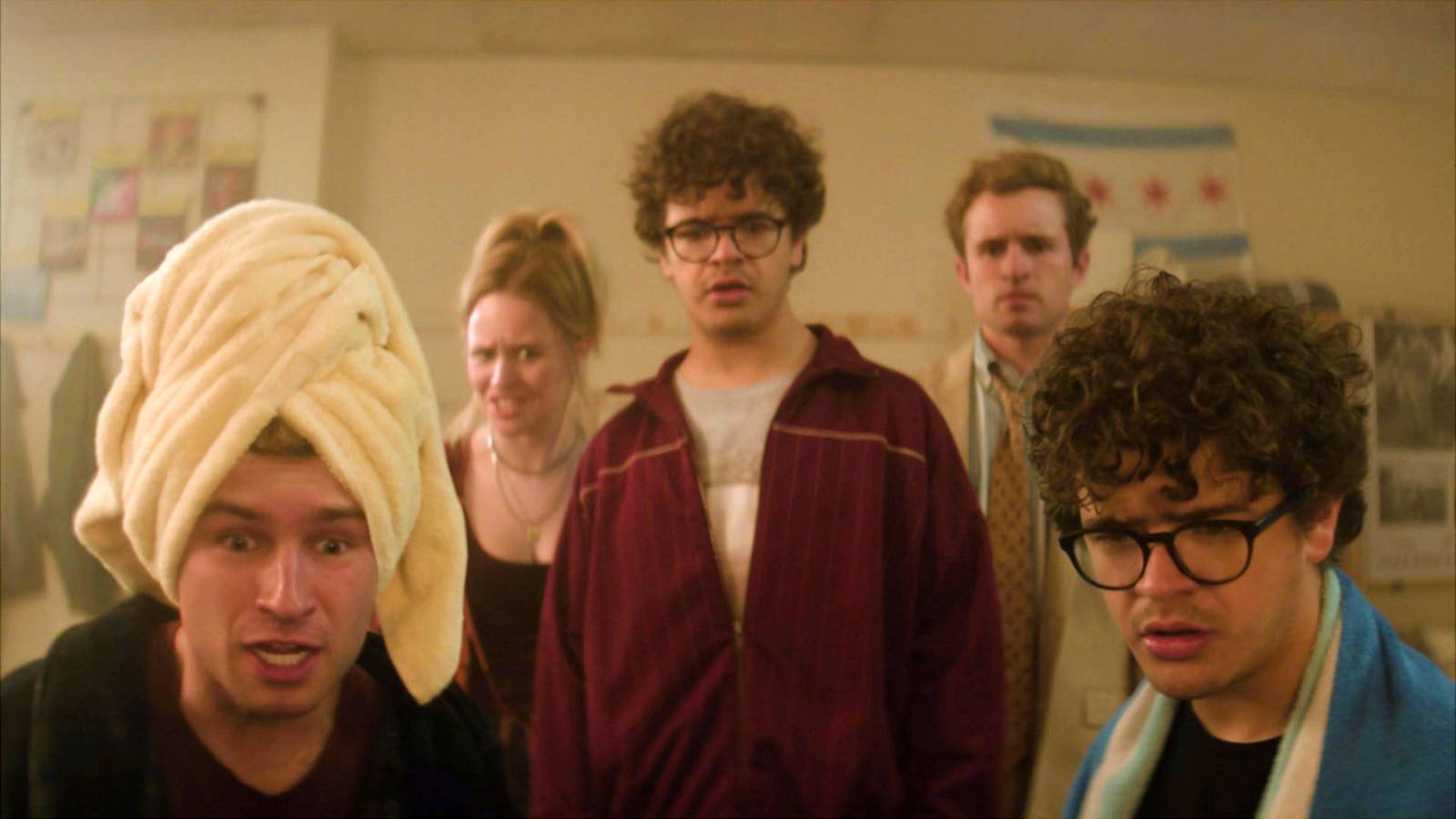 Stranger Things Star’s New Sci-Fi Comedy Nets Solid Rotten Tomatoes Score Upon Hulu Debut Stranger Things Star’s New Sci-Fi Comedy Nets Solid Rotten Tomatoes Score Upon Hulu Debut
