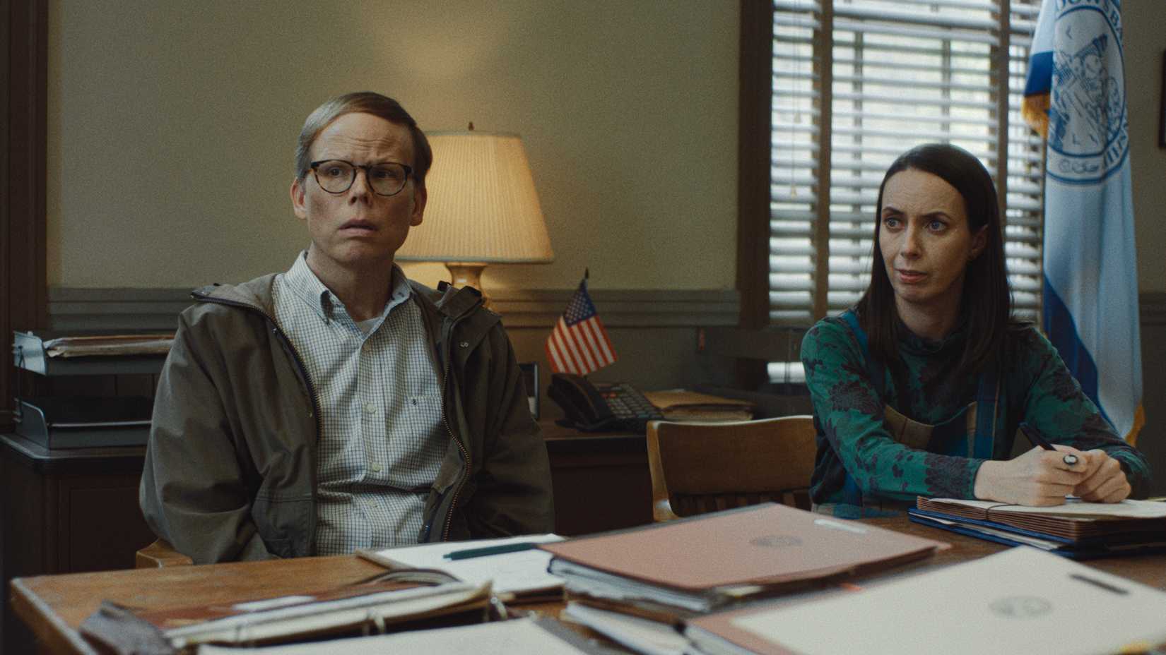 Dale e Patricia em cena de Widow's Bay