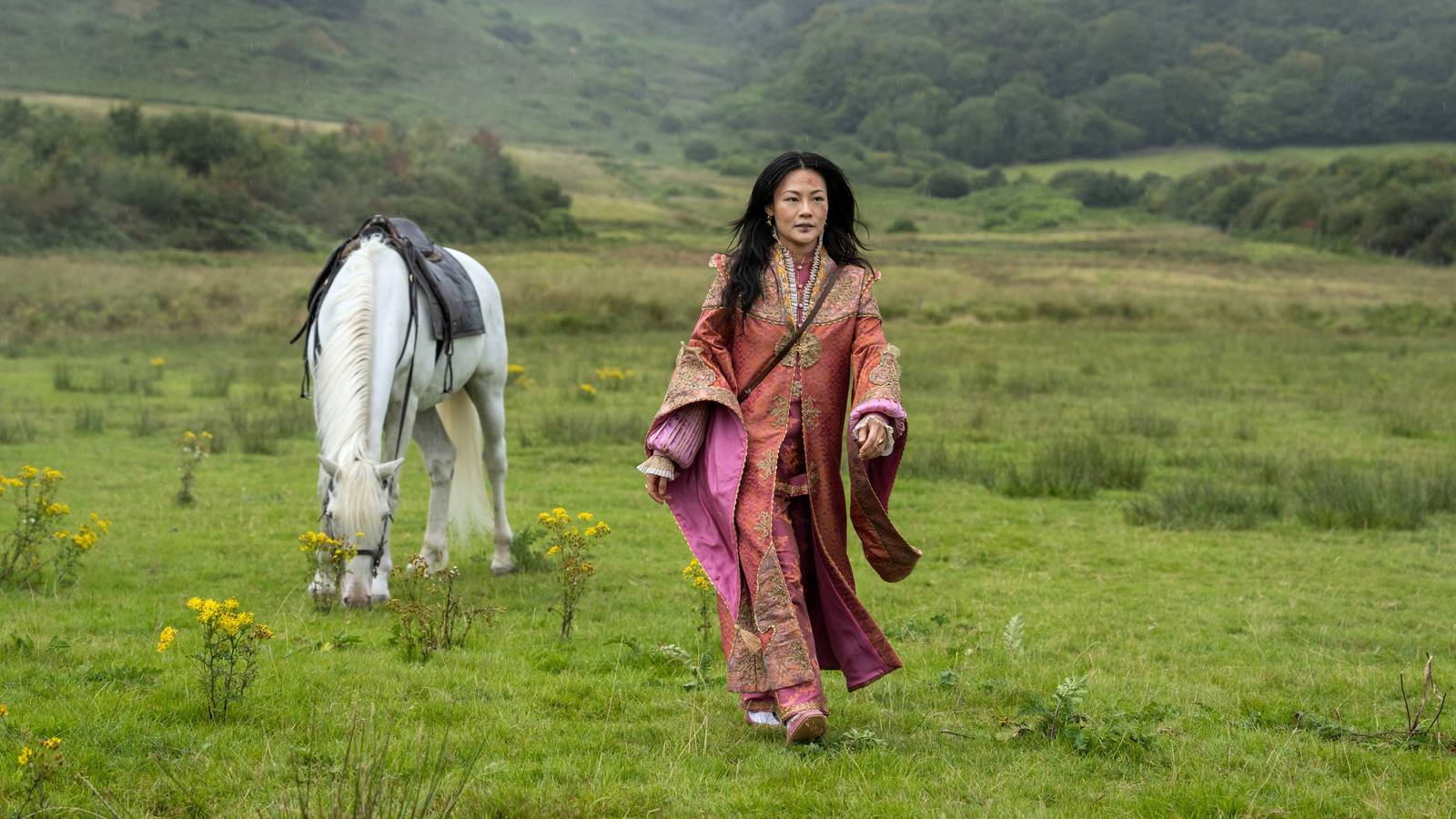 Guy Ritchie's 8-Hour Detective Series That's Designed To Be Binged Can Only Get Better