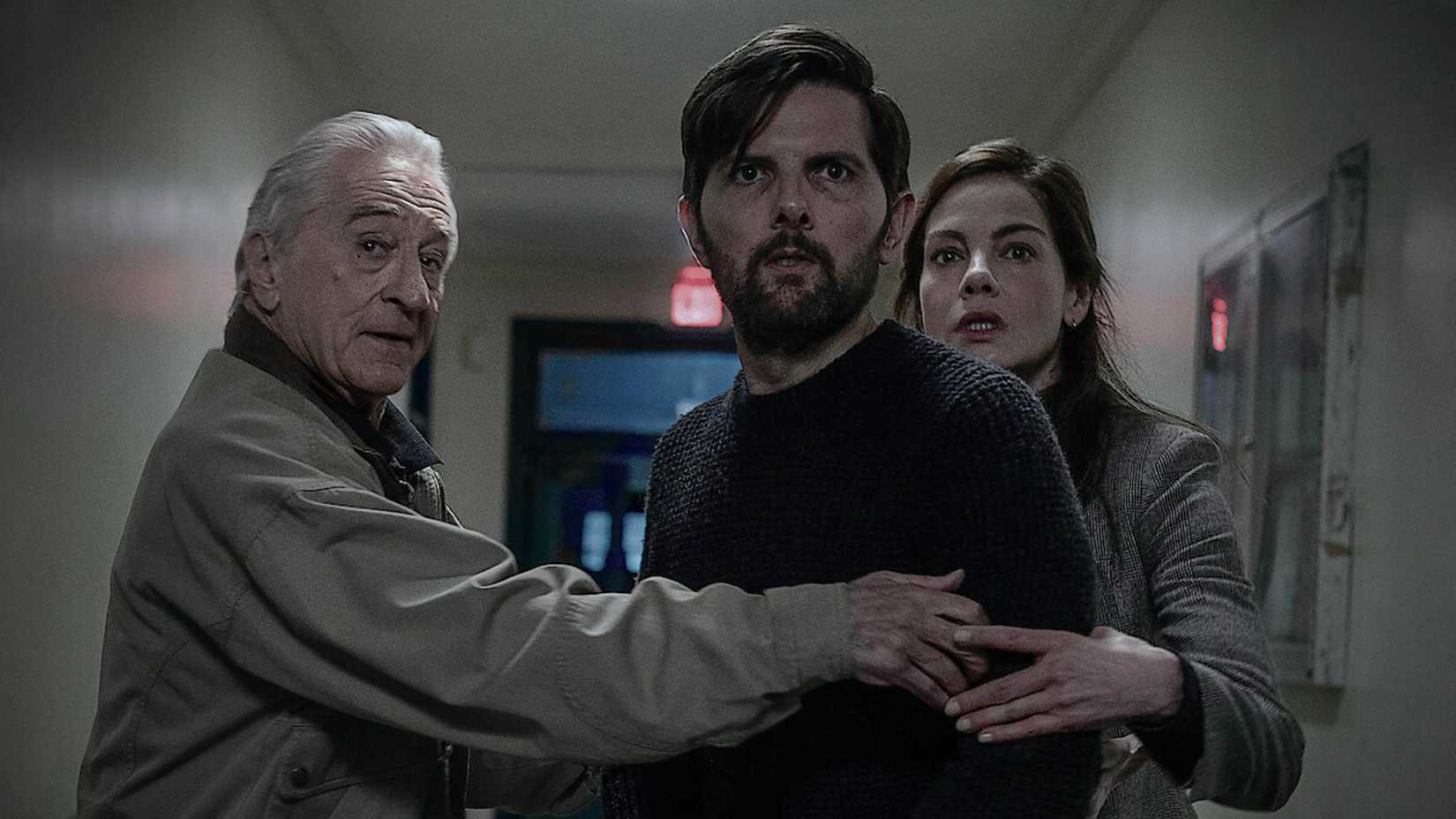 Robert De Niro, Adam Scott e Michelle Monaghan em The Whisper Man