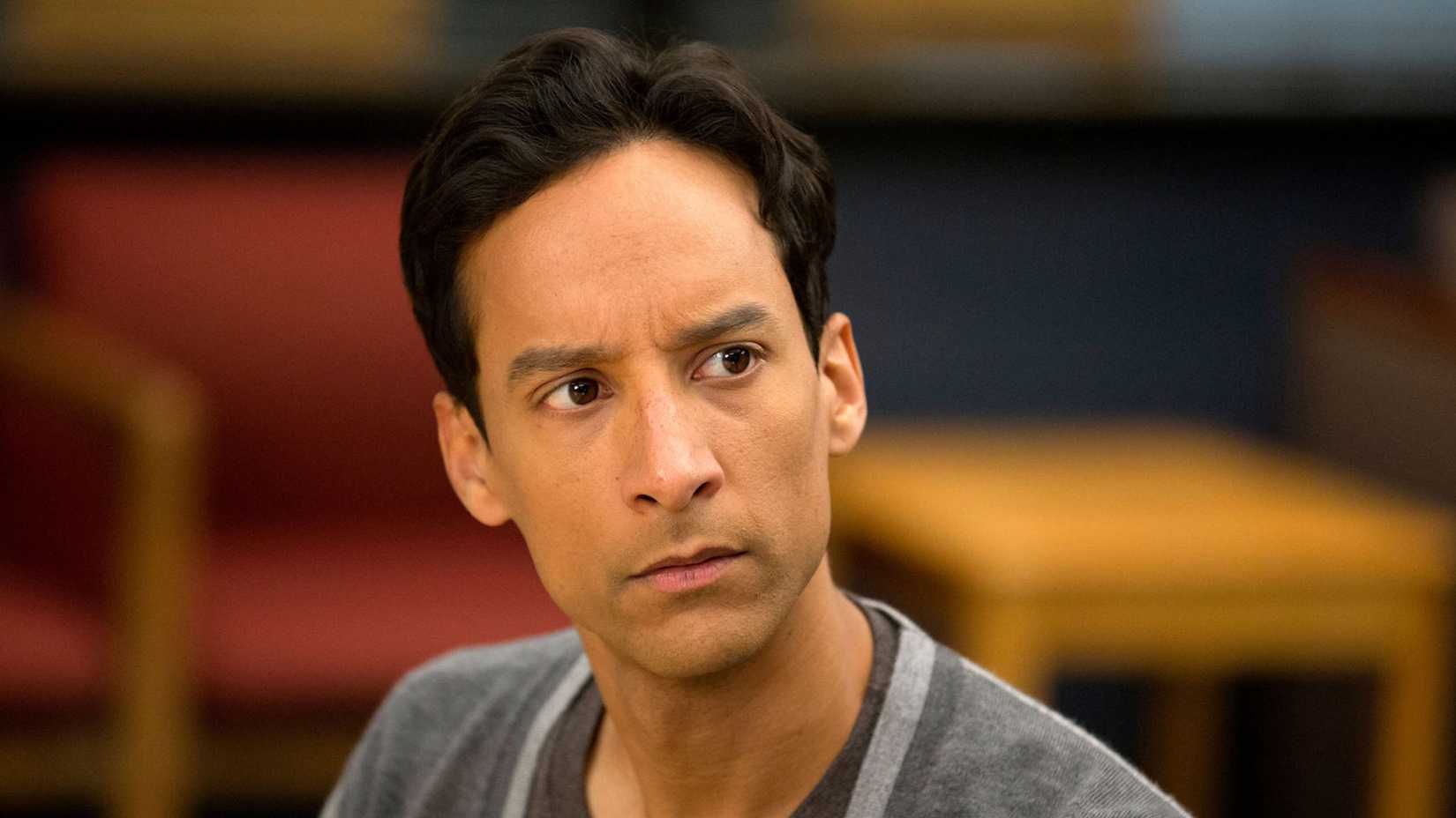 Danny Pudi como Abed Nadir em Community