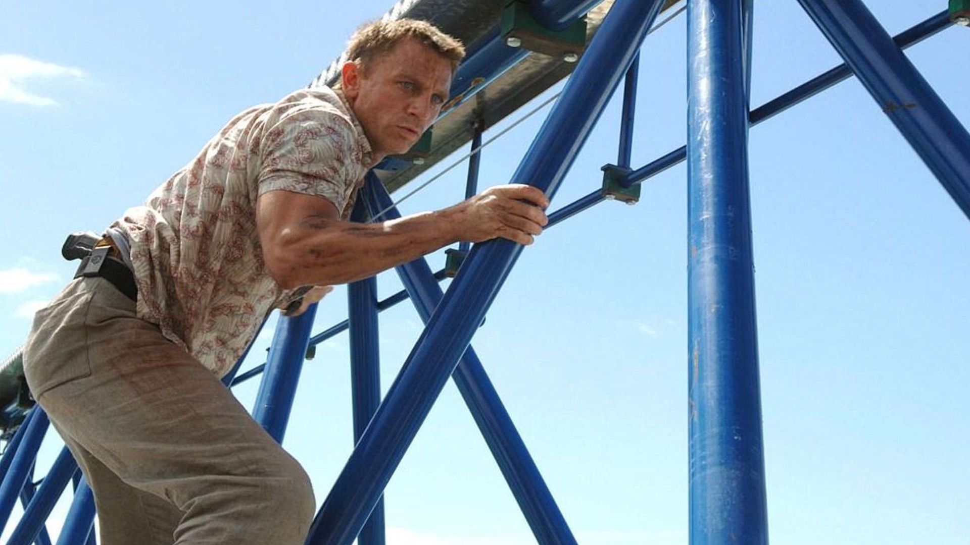 Daniel Craig em perseguição a pé em Cassino Royale