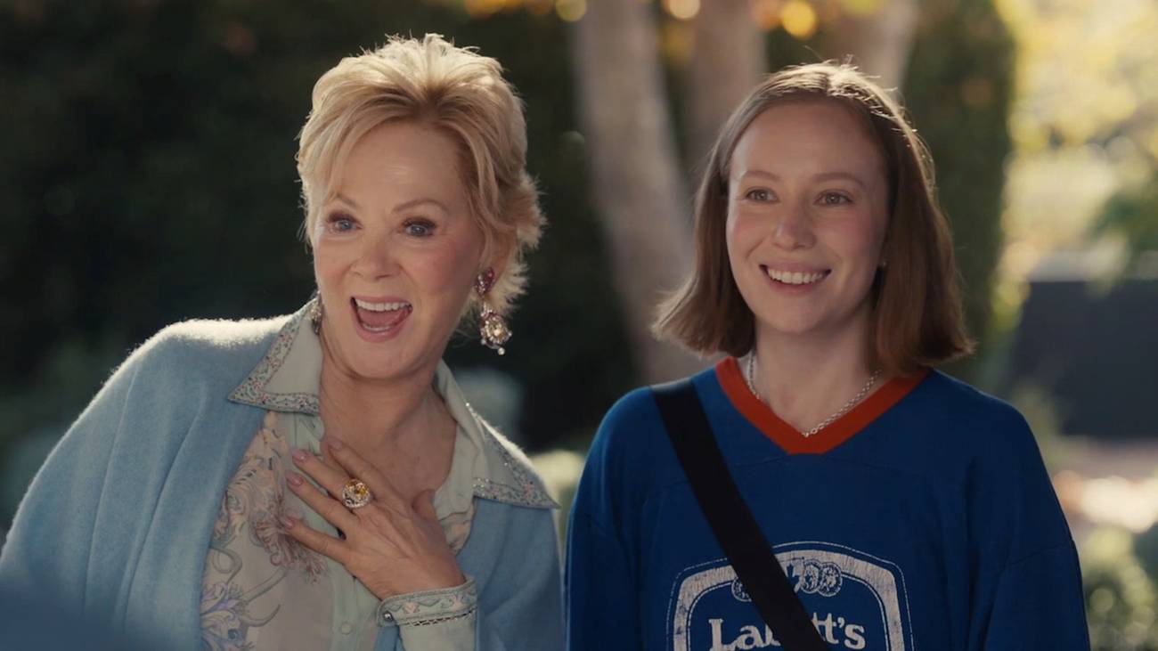 Deborah and Ava smiling in Hacks