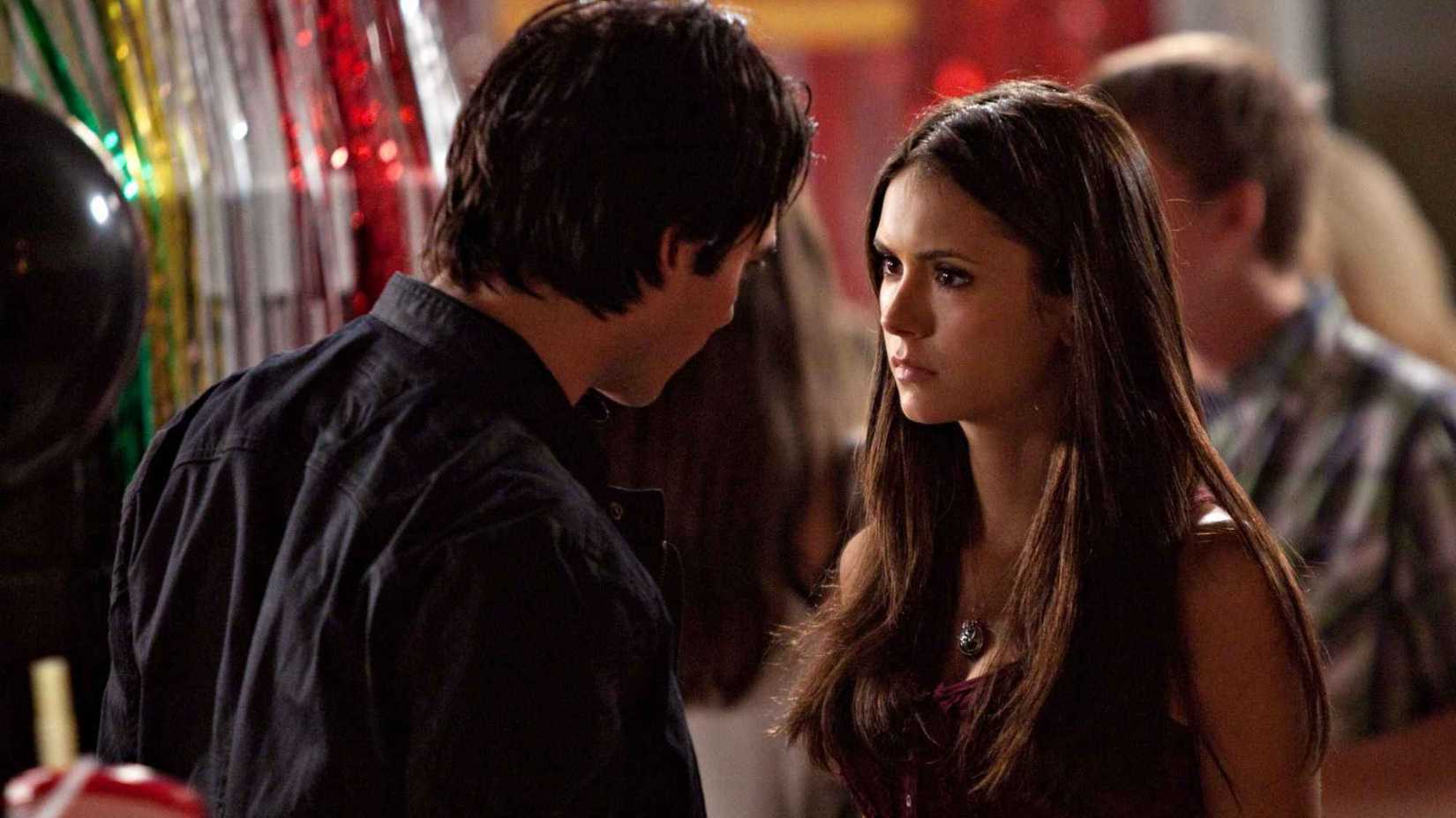 Elena glares at Damon in The Vampire Diaries season 2 episode 2