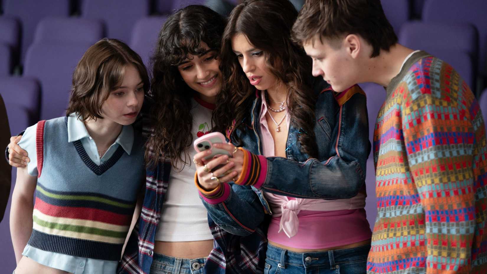 emma myers asha banks yali topol margalith jude morgan collie in a good girl s guide to murder s2