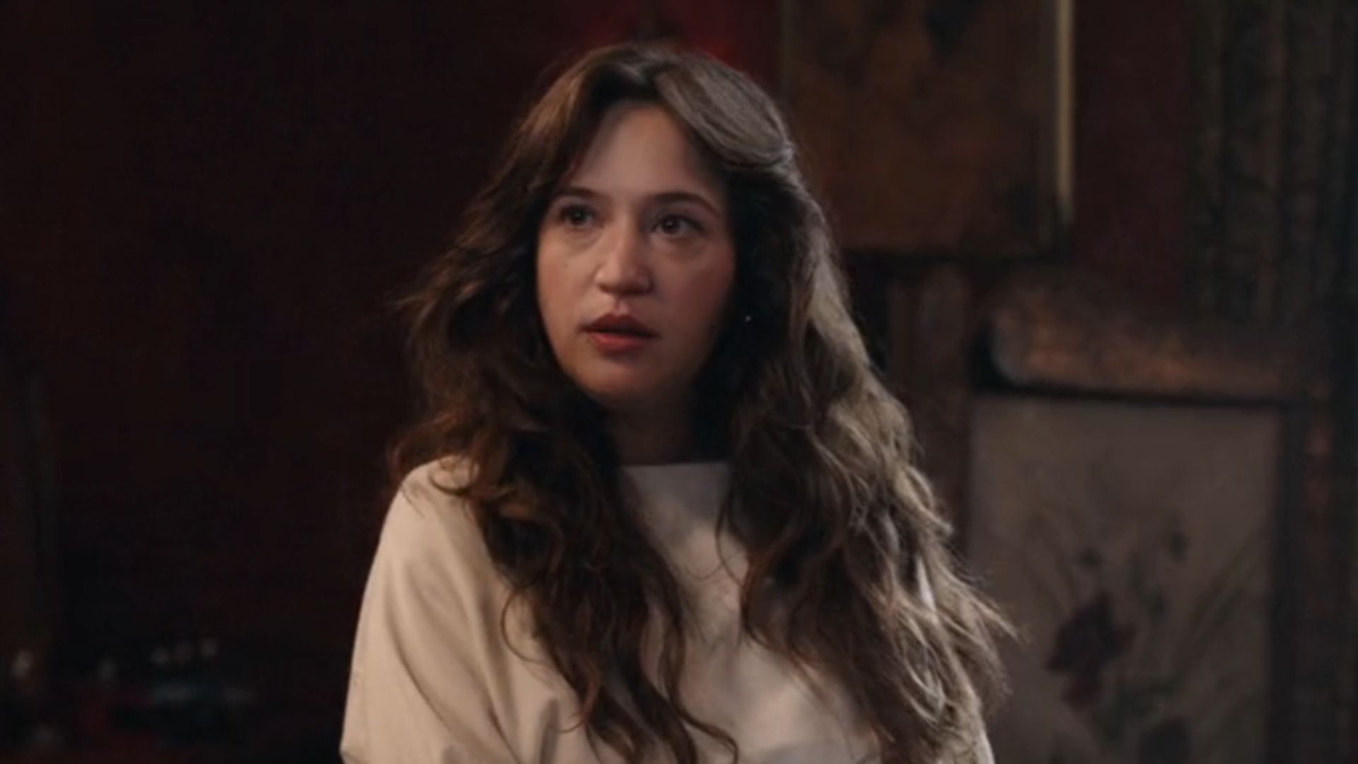 Abby, filha de Trevor em Ghosts