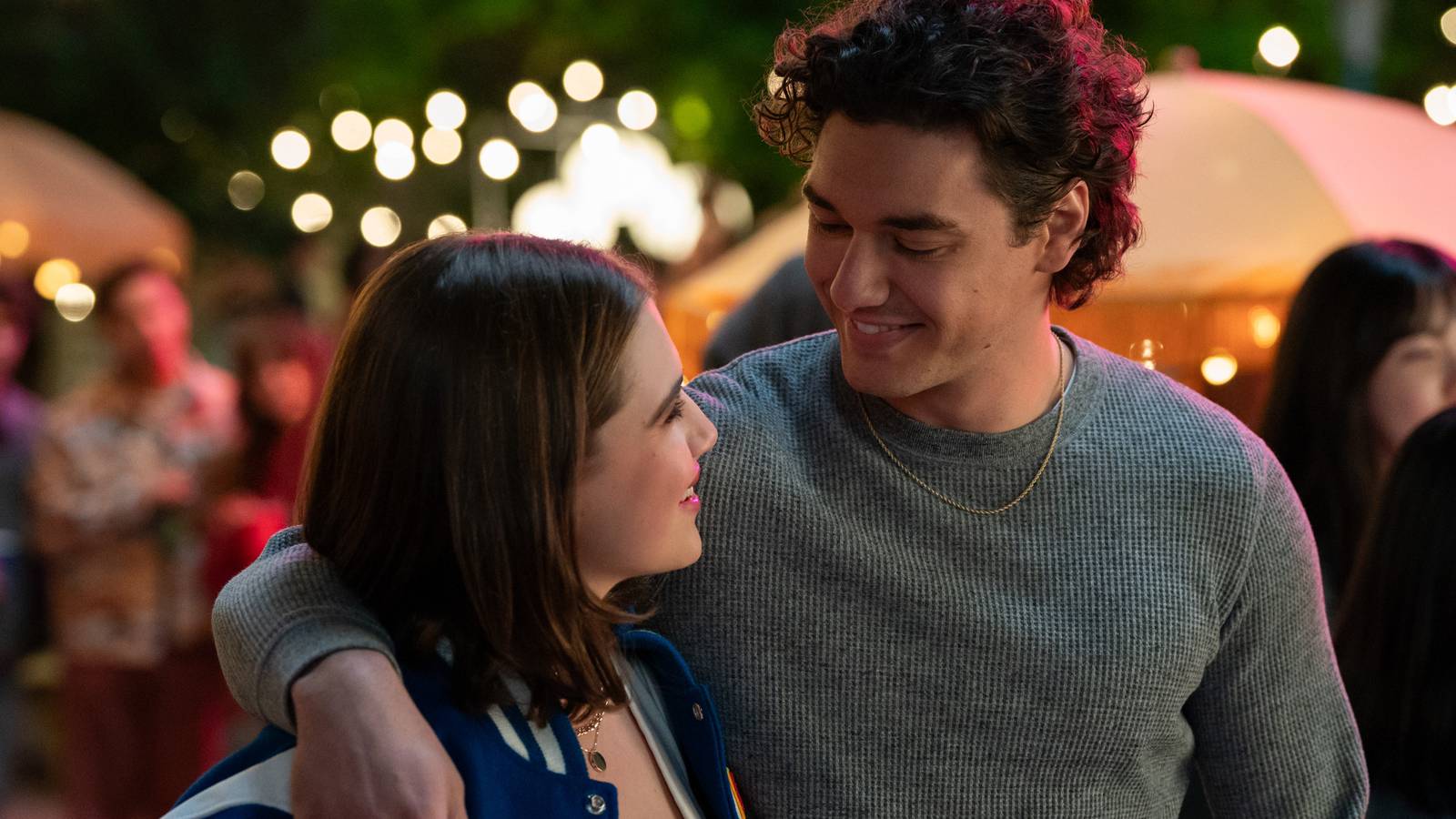 Prime Video's Off Campus Adaptation Is Betting On The Bridgerton Format