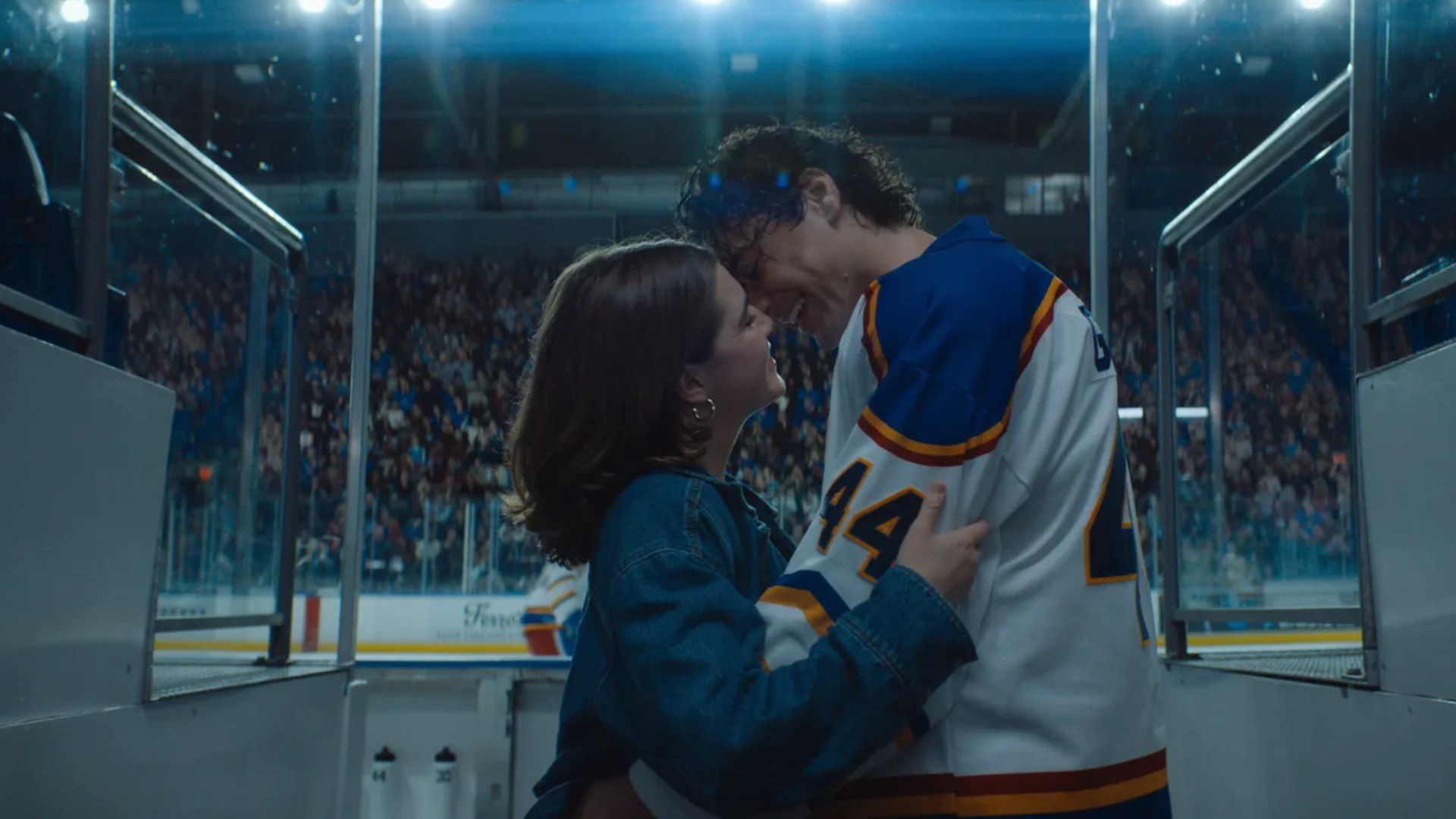 Prime Video's Off-Campus Debuts To Strong Rotten Tomatoes Score