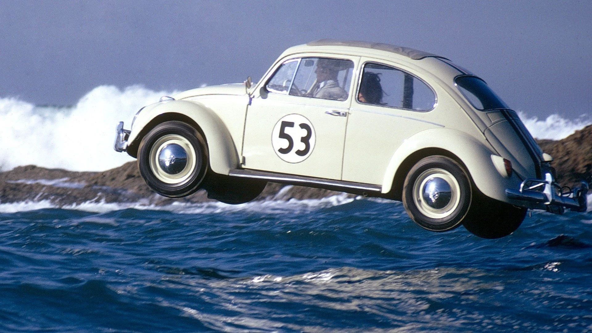 Herbie, o fusca protagonista em Herbie Rides Again