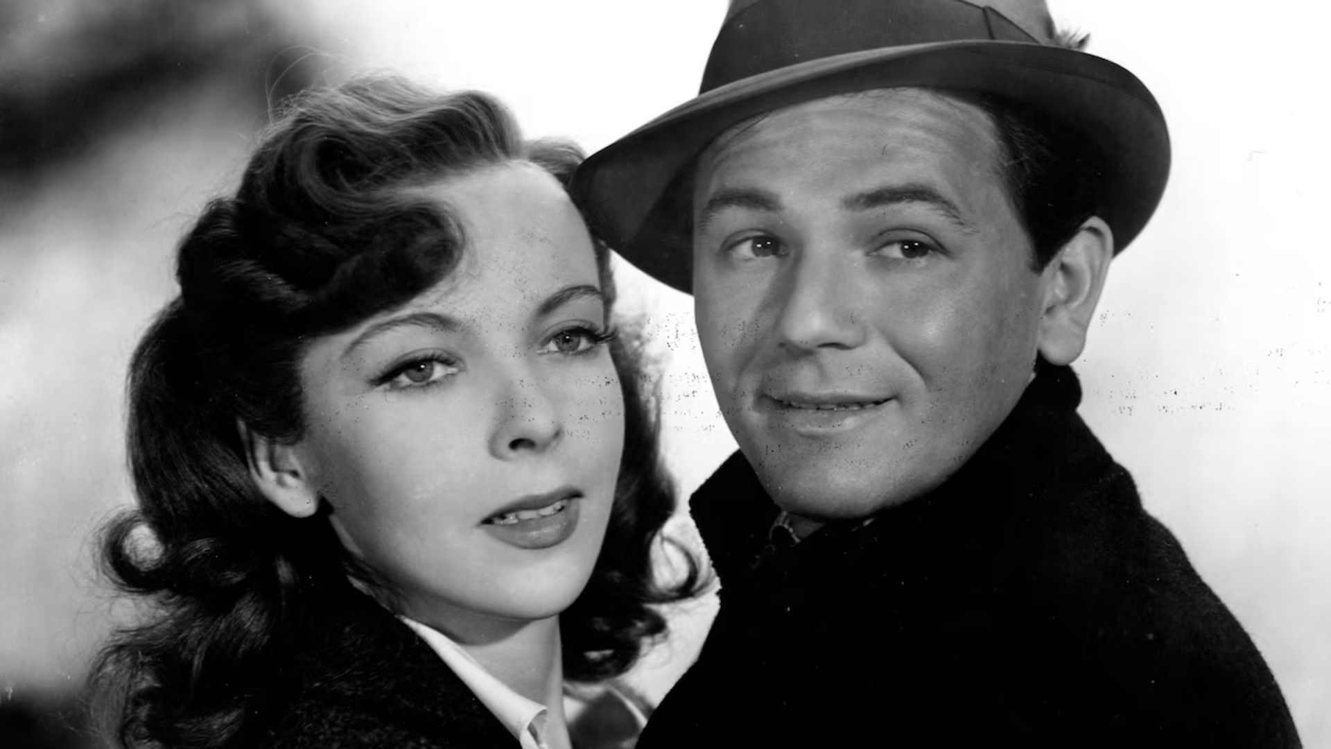 Ida Lupino e John Garfield em Out of the Fog
