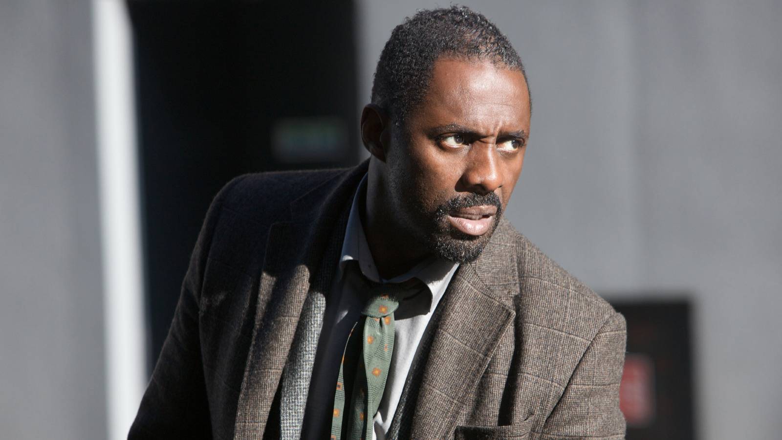 Idris Elba’s 6-Part Detective Thriller Is Aging Like Fine Wine Idris Elba’s 6-Part Detective Thriller Is Aging Like Fine Wine