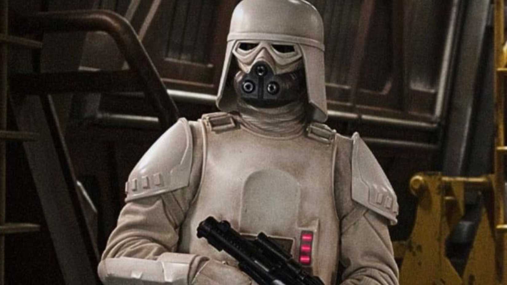 Snowtrooper do Remanescente Imperial sem o capuz térmico