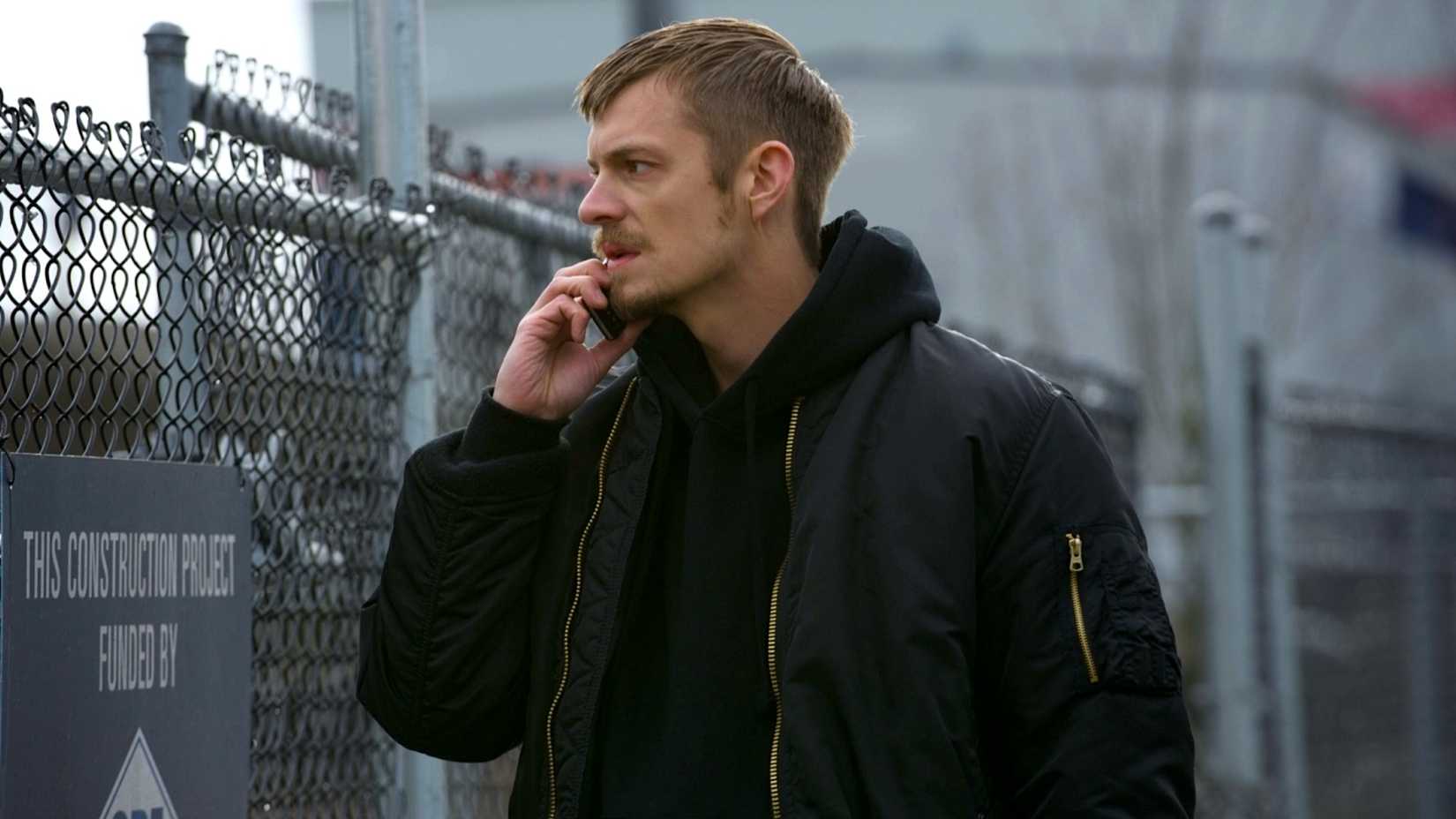 joel kinnaman as stephen holder in the killing