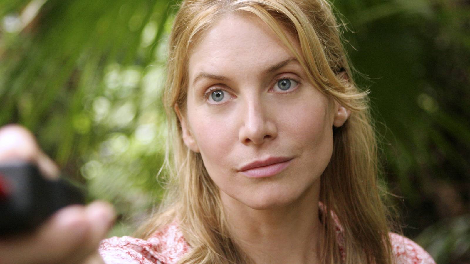 The X-Files Meets Lost In Stephen King’s 3-Part Sci-Fi Series The X-Files Meets Lost In Stephen King’s 3-Part Sci-Fi Series