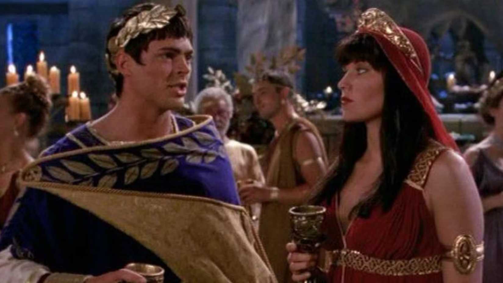 Karl Urban como Júlio César em Xena