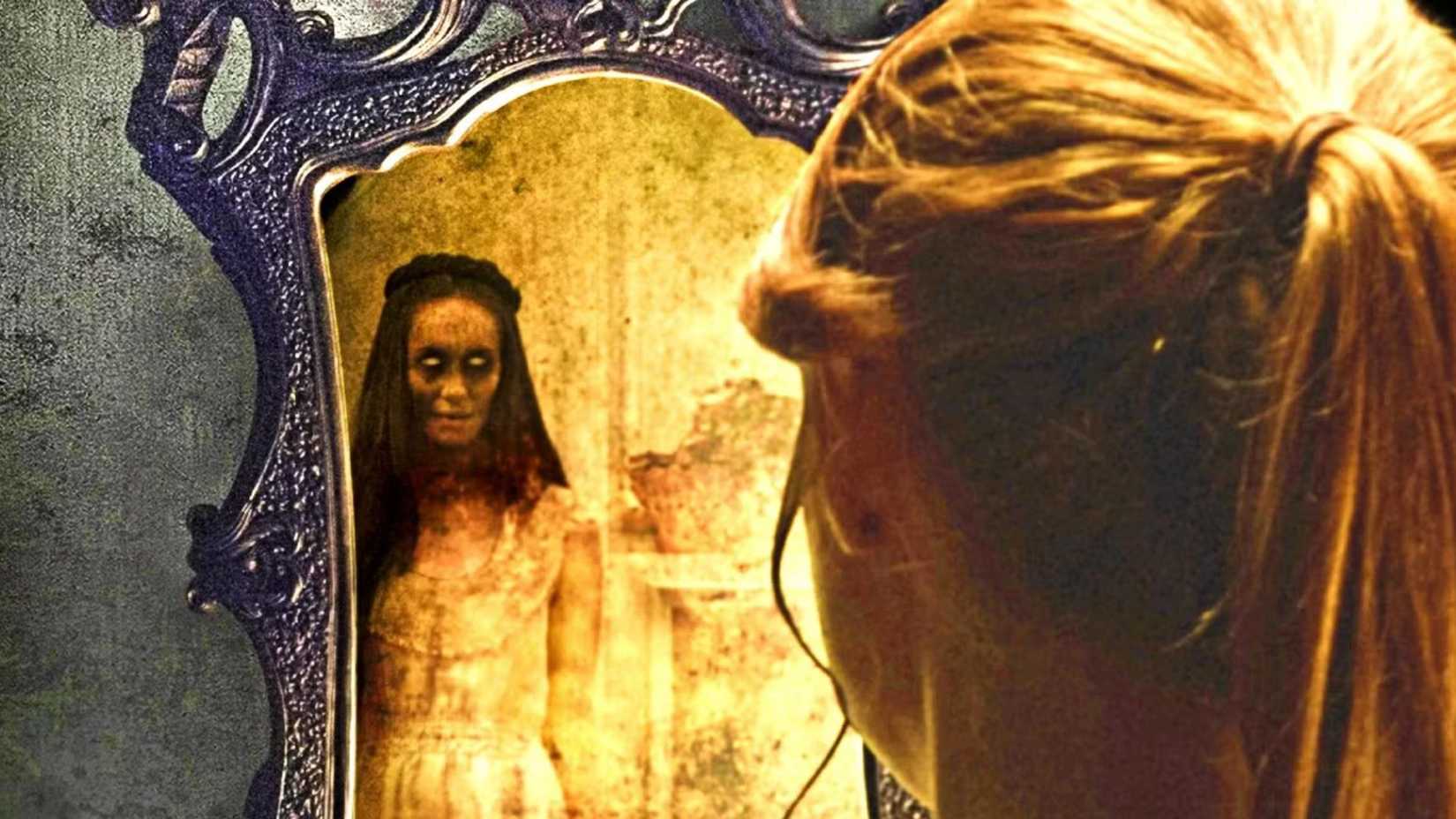 Kate Siegel in the mirror with Karen Gillan as Kayle looking into it in Oculus poster