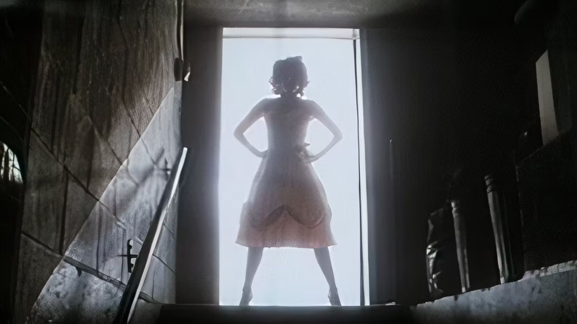 Mary Lou Maloney em Prom Night II