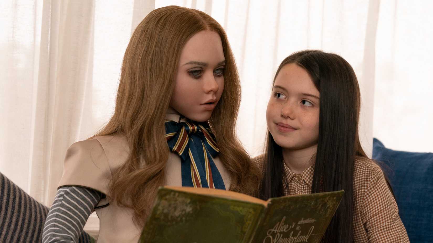M3GAN lendo para Cady