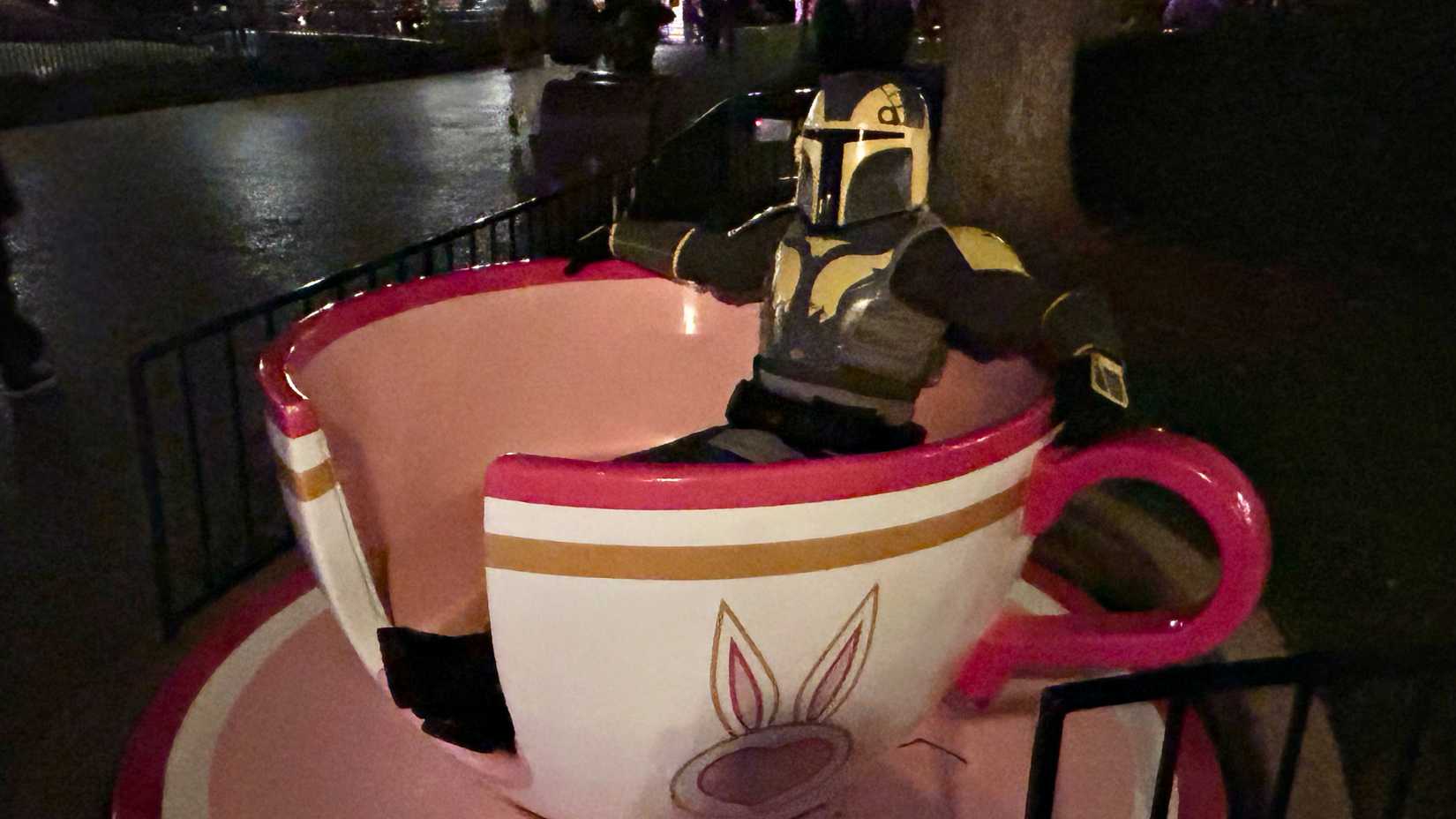 mandalorian cosplay disneyland teacup