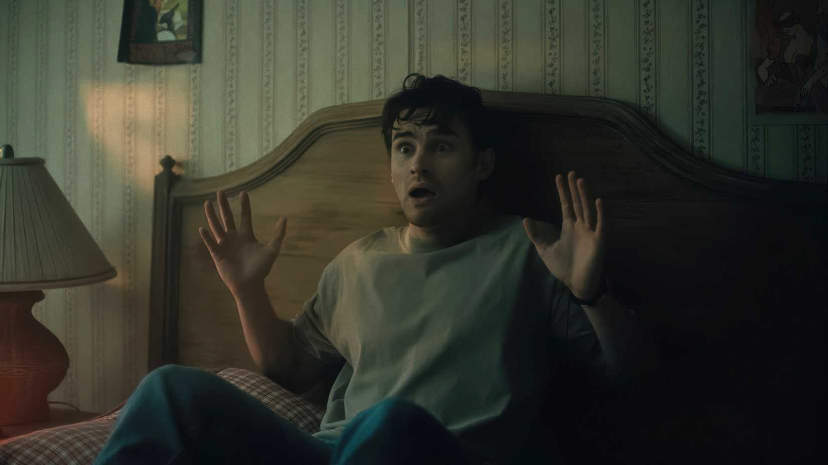 Michael Johnston as Baron 'Bear' Bailey in Obsession