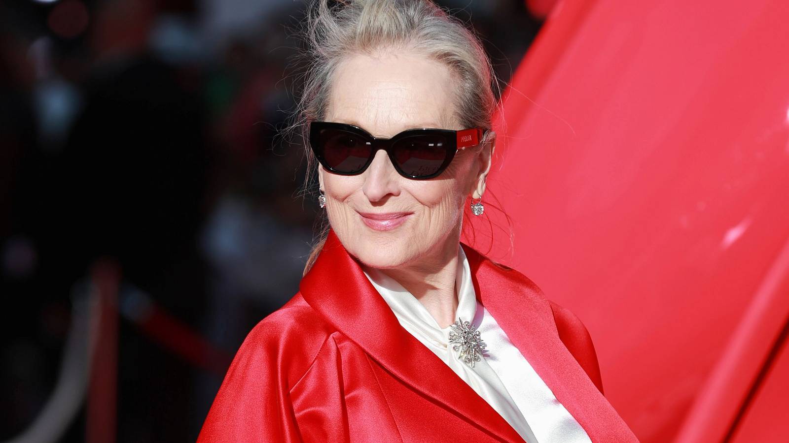 Meryl Streep Confirms “Beef” With Oscar-Winning Actor In Classic ’90s Fantasy Horror Movie Meryl Streep Confirms “Beef” With Oscar-Winning Actor In Classic ’90s Fantasy Horror Movie