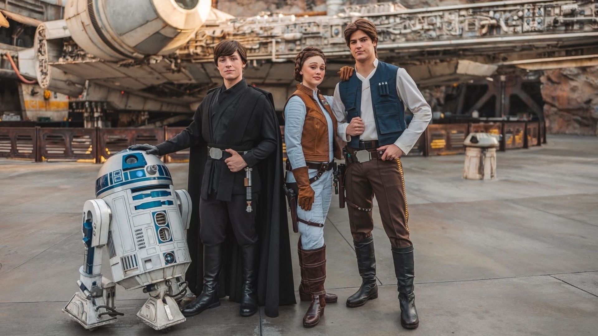 After 7 Years, Disneyland Finally Has A Galaxy’s Edge For All Star Wars Fans