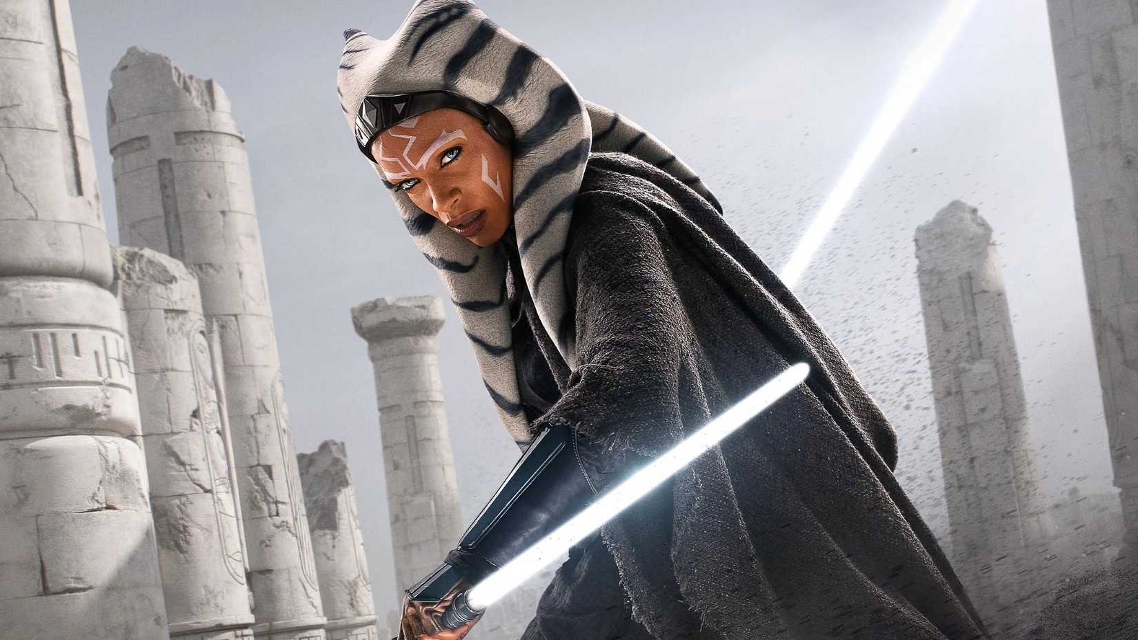 Rosario Dawson como Ahsoka Tano em imagem promocional