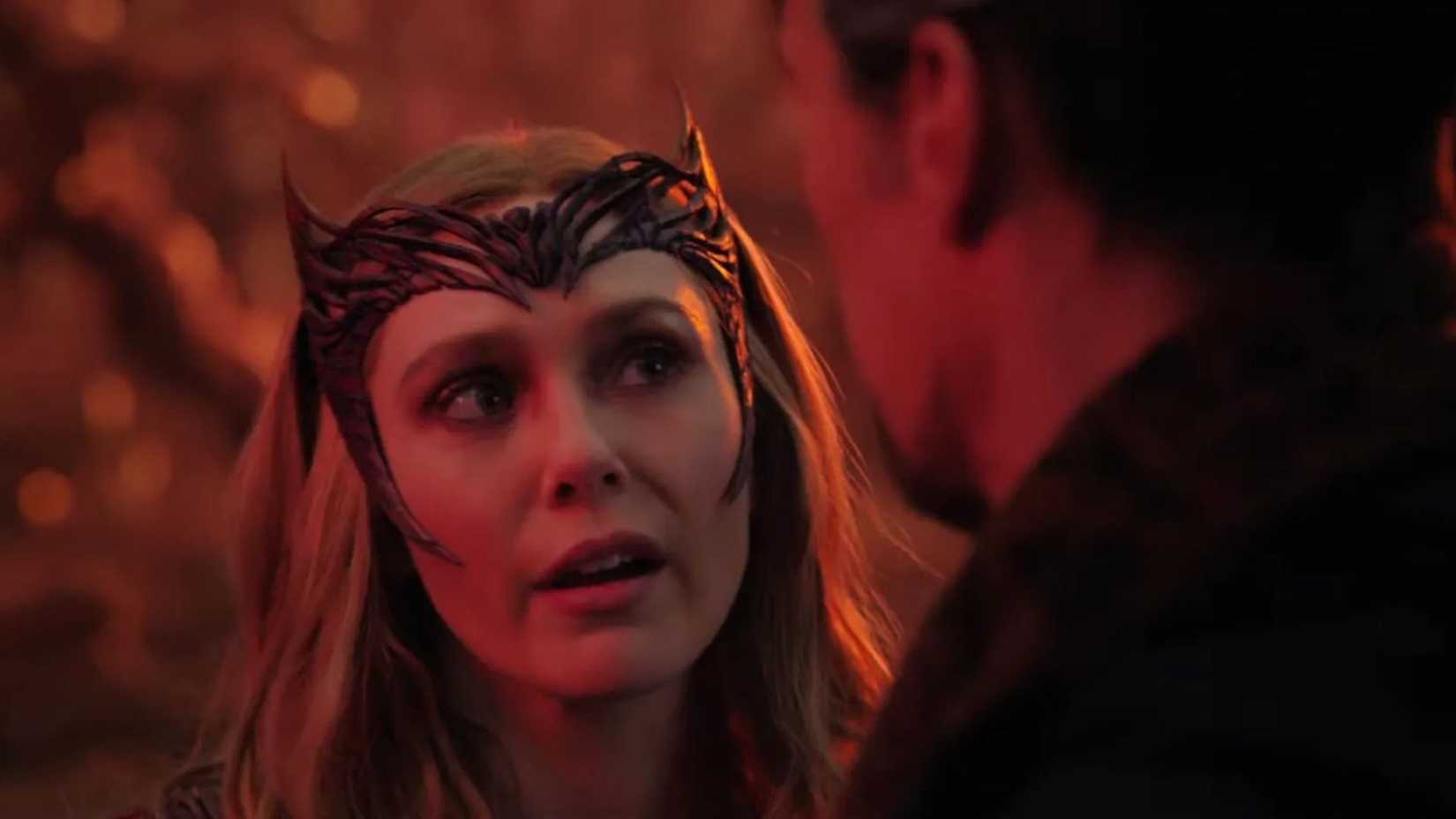 scarlet witch and doctor strange in the multivese of madness
