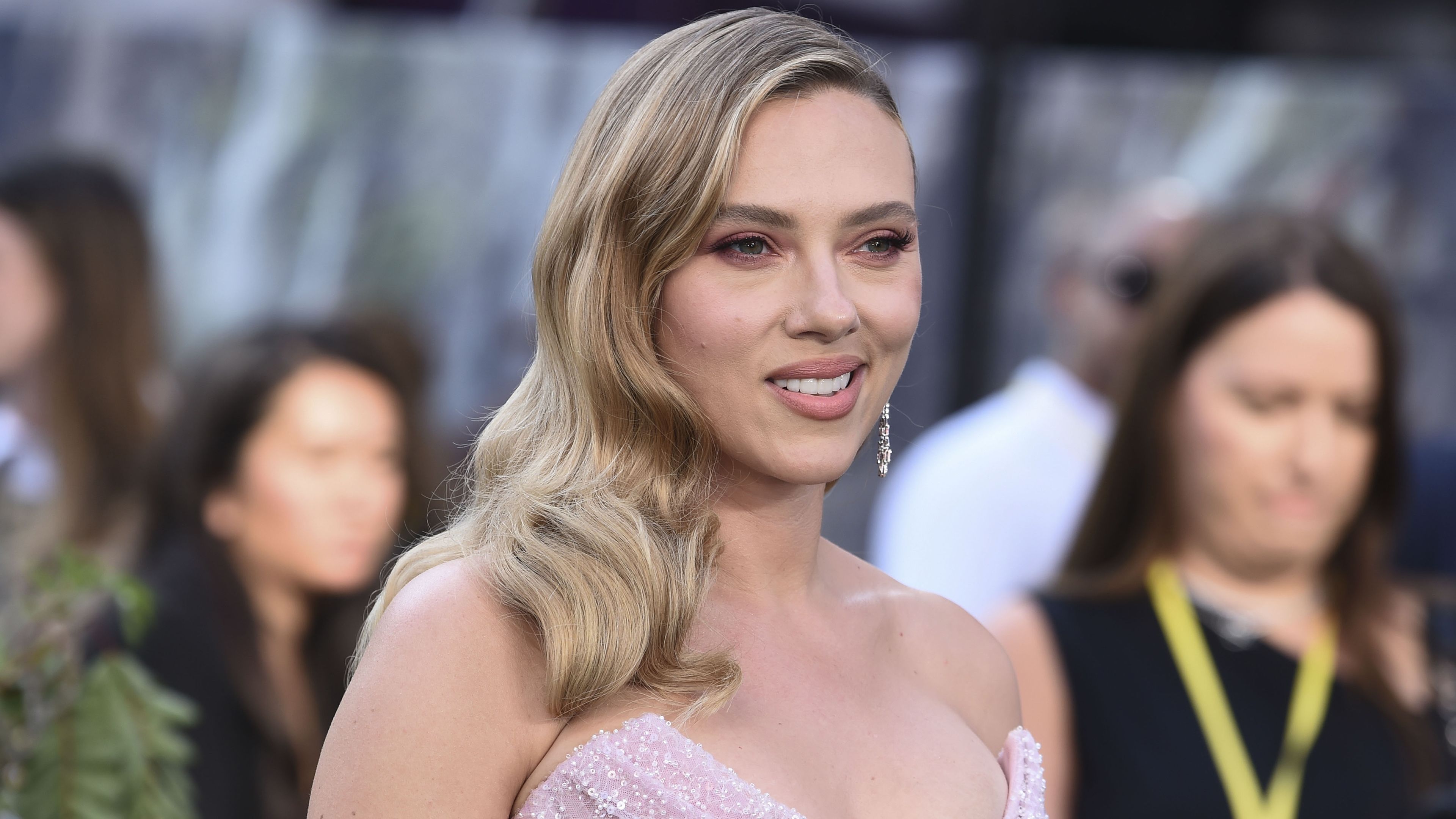 Scarlett Johansson's New Mafia Crime Thriller Paper Tiger Finally Sets Fall Release Date image