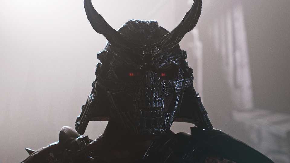 Shao Kahn wearing his mask in close-up in Mortal Kombat II