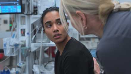 Supriya Ganesh and Katherin LaNasa in The Pitt season 2